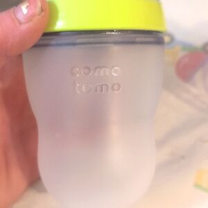 Como Tomo bottle